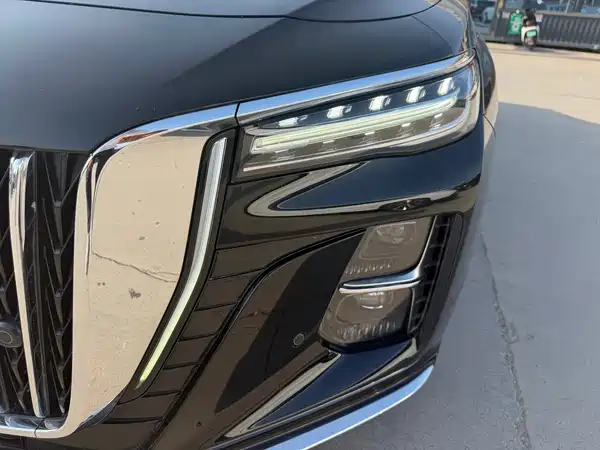 Hongqi H5 2023