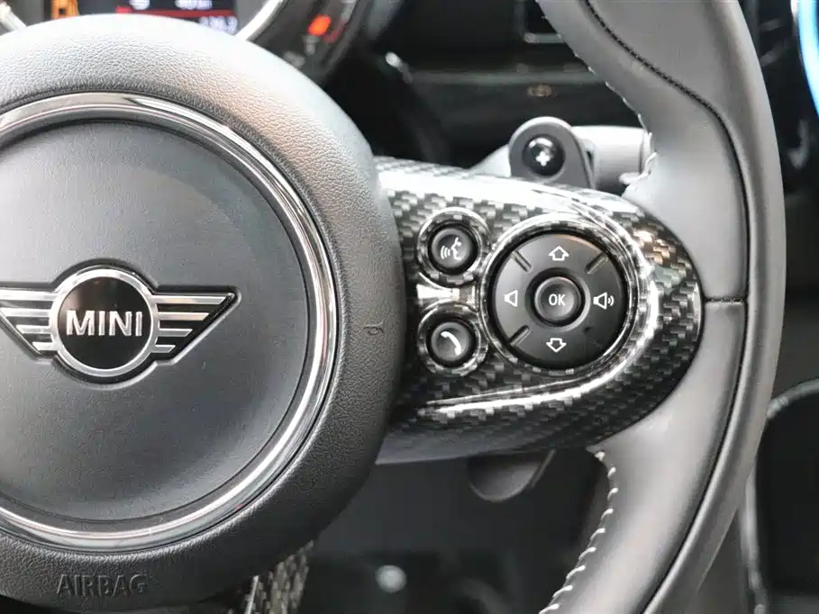 MINI Clubman 2020 — фото 17