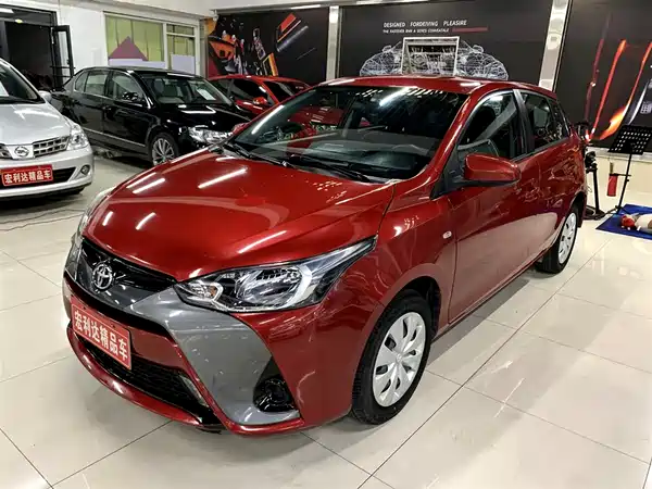 Toyota Yaris L 2016