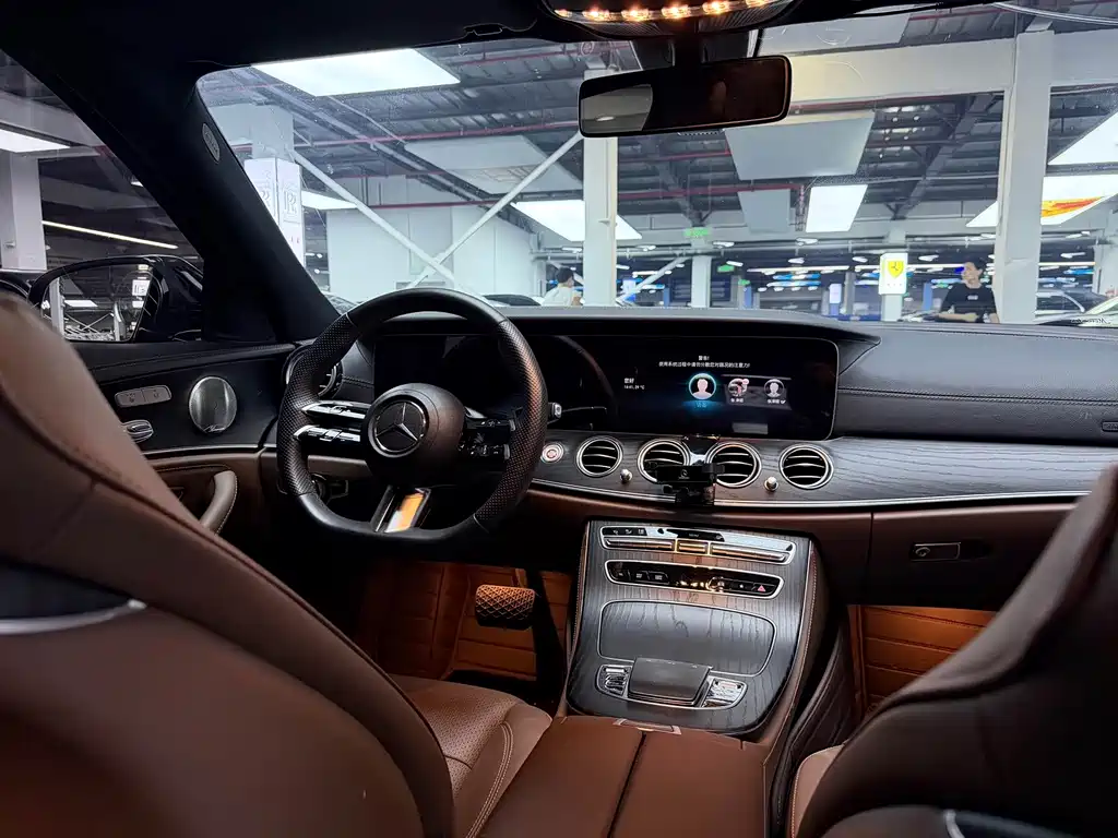 Mercedes-Benz E-Class 2023 — фото 14