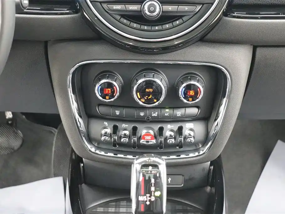MINI Clubman 2020 — фото 20
