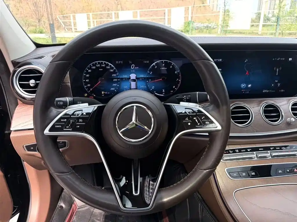 Mercedes-Benz E-Class 2021