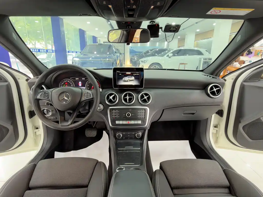 Mercedes-Benz A-Class 2017