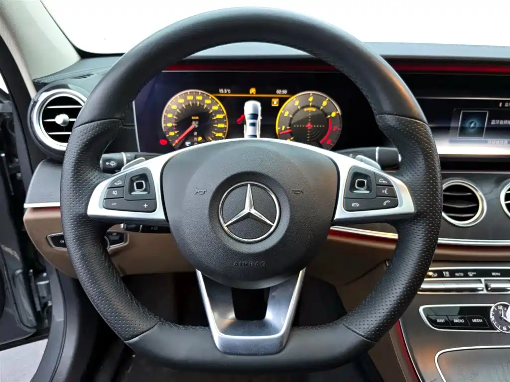 Mercedes-Benz E-Class 2018 — фото 8