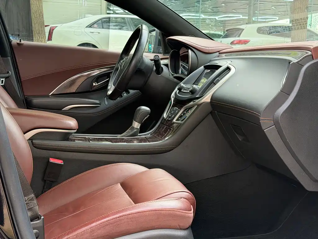 Buick LaCrosse 2015 — фото 16