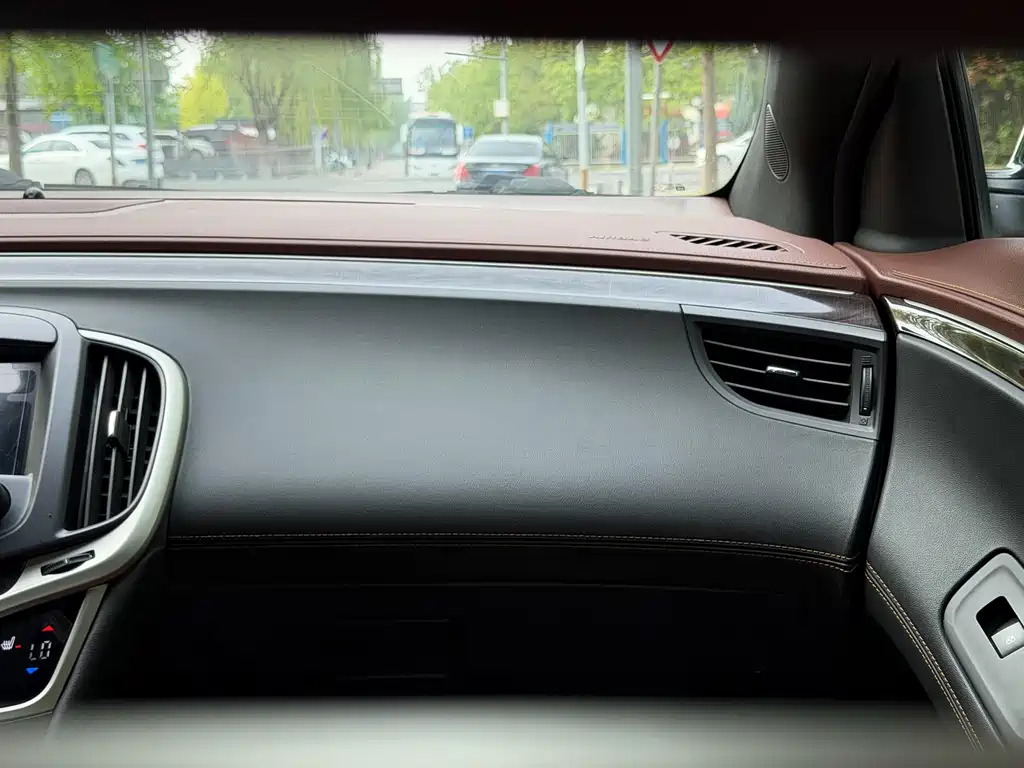 Buick LaCrosse 2015 — фото 22