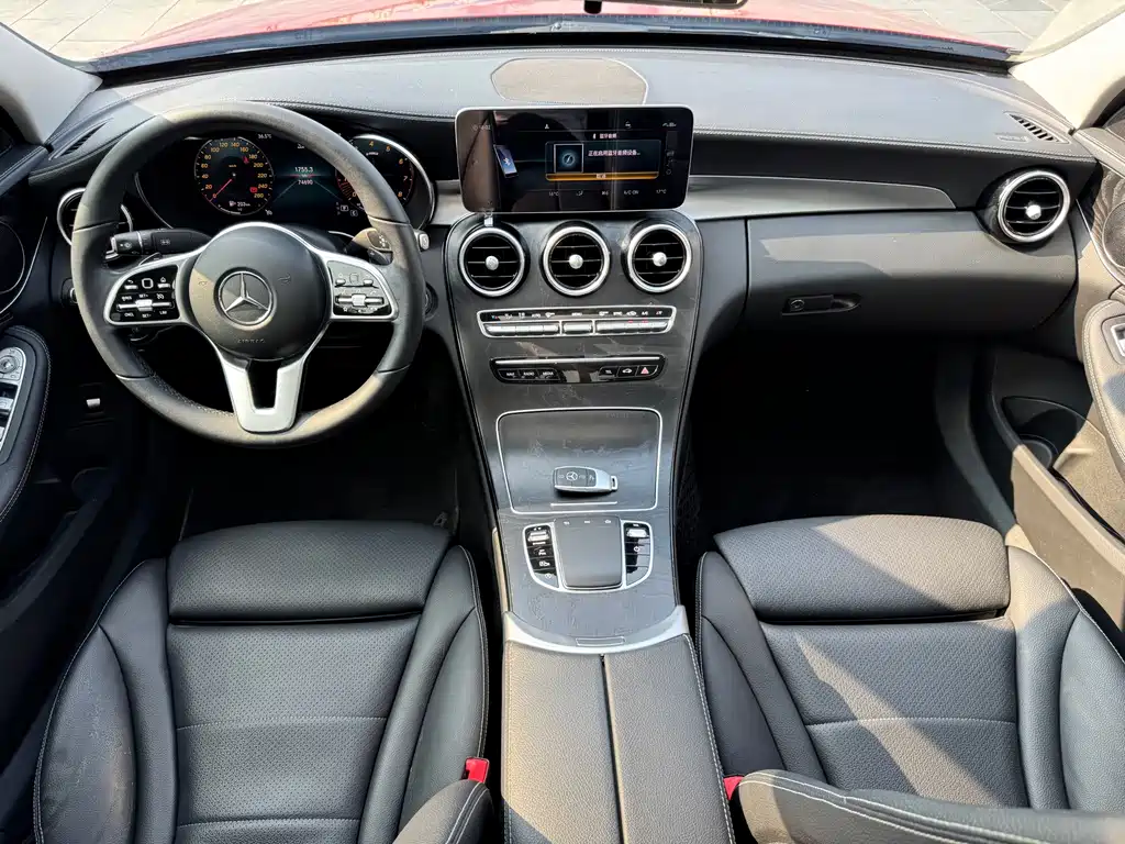 Mercedes-Benz C-Class 2018 — фото 13