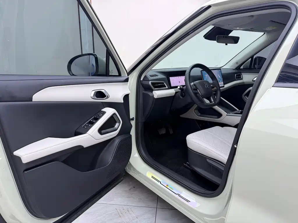 BYD Yuan UP 2025