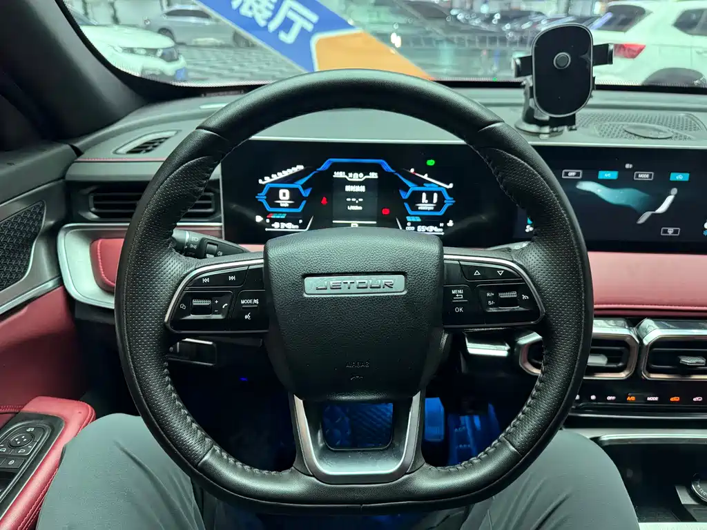 Jetour X70 PLUS 2022 — фото 15