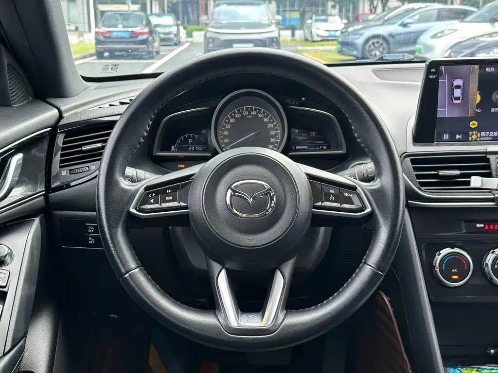 Mazda CX-4 2021 — фото 9