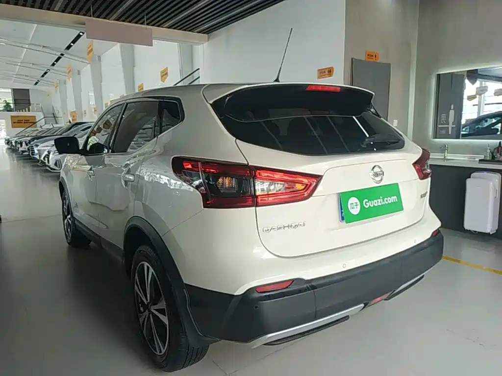 Nissan Qashqai 2021 — фото 23