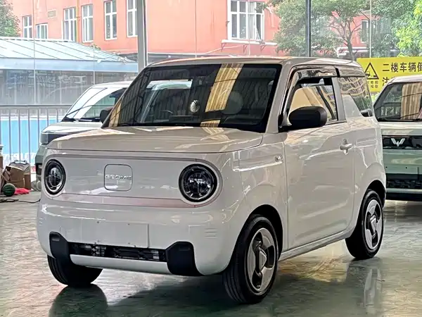 Geely Galaxy Panda 2023
