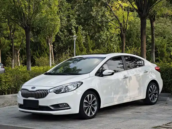 Kia K3 2015