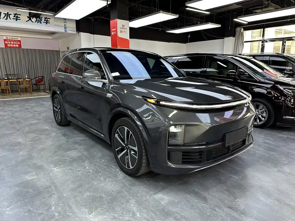 Li Auto Li L8 2024