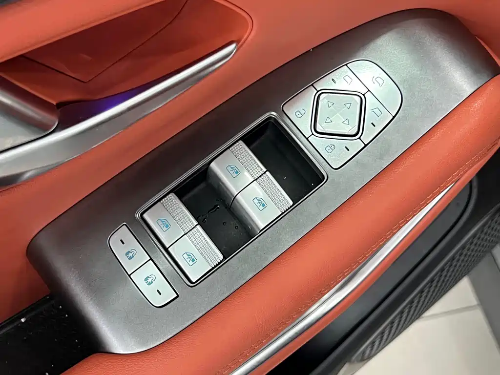 BYD Tang L 2025 — фото 17