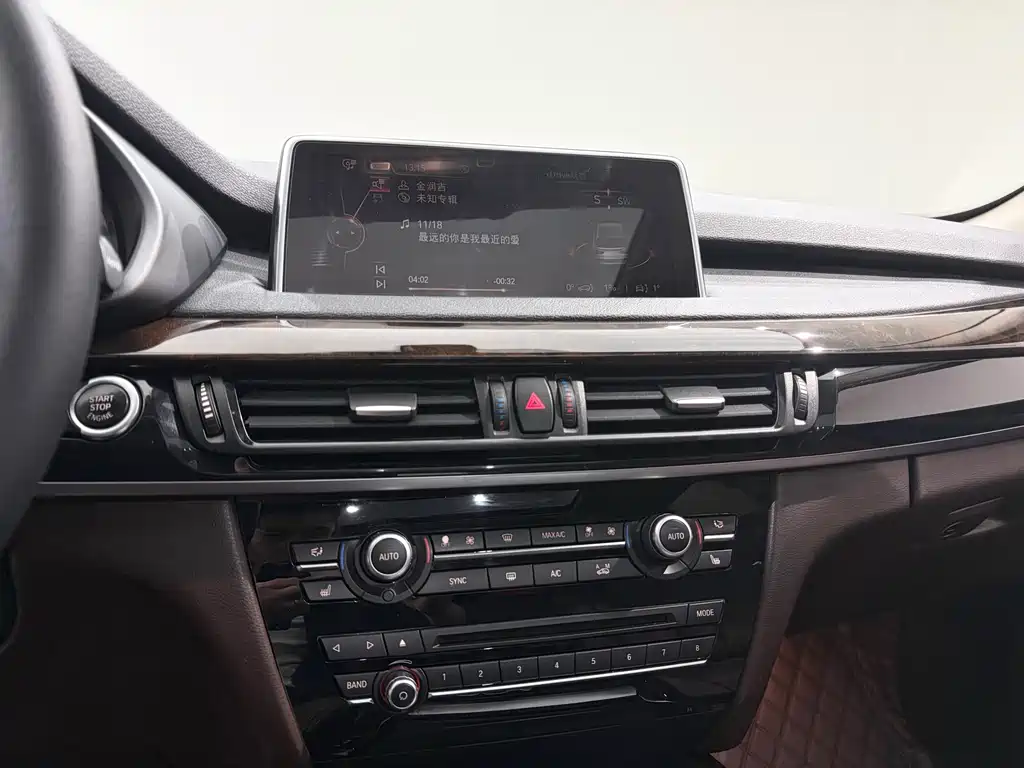 BMW X5 2015 — фото 16