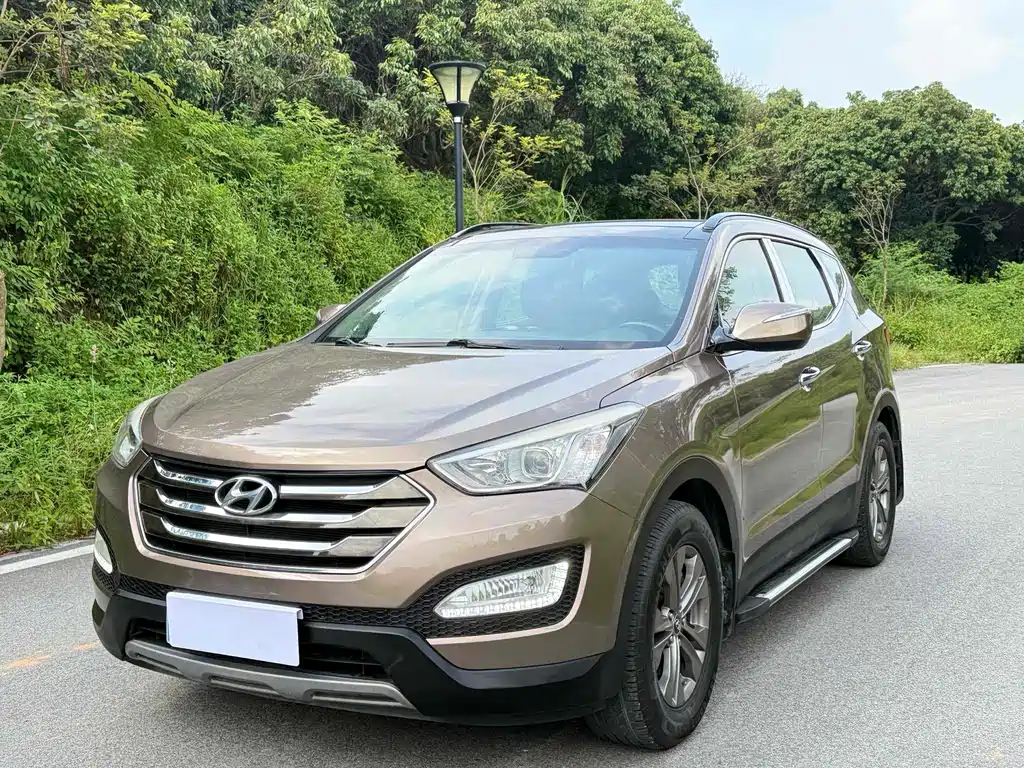 Hyundai Santa Fe 2013 — фото 1