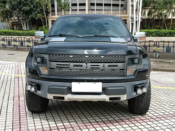 Ford F-150 Raptor 2013