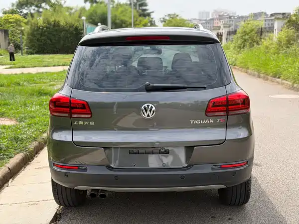 Volkswagen Tiguan 2015