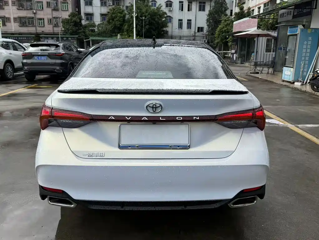 Toyota Avalon 2024 — фото 11