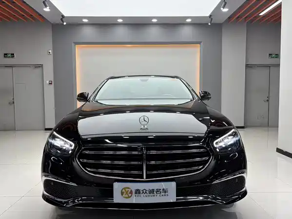 Mercedes-Benz E-Class 2022