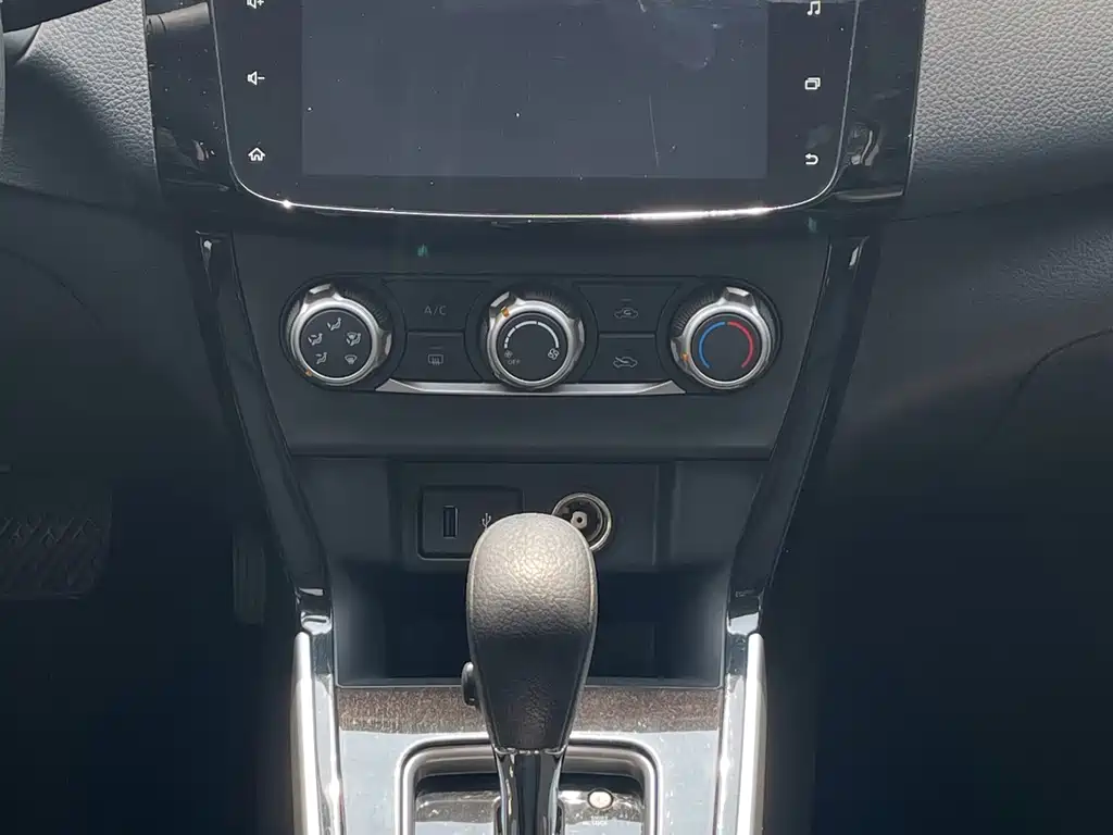 Nissan Sylphy 2022 — фото 24