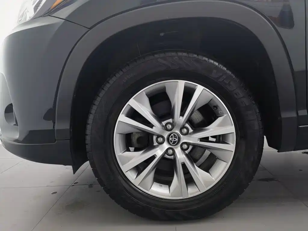 Toyota Highlander 2019 — фото 17