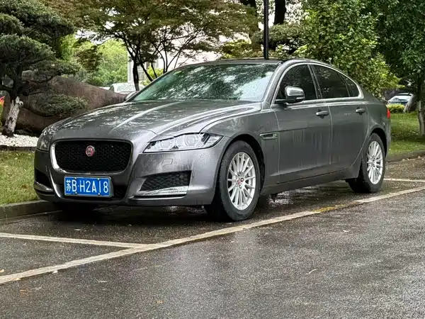 Jaguar XF 2016