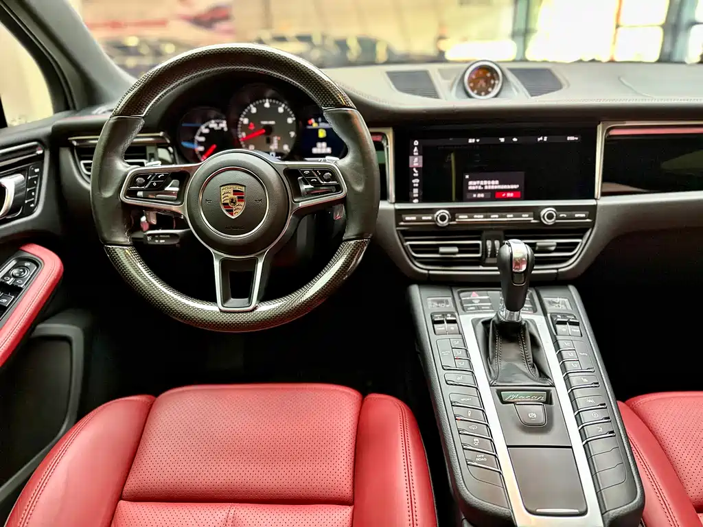 Porsche Macan 2020