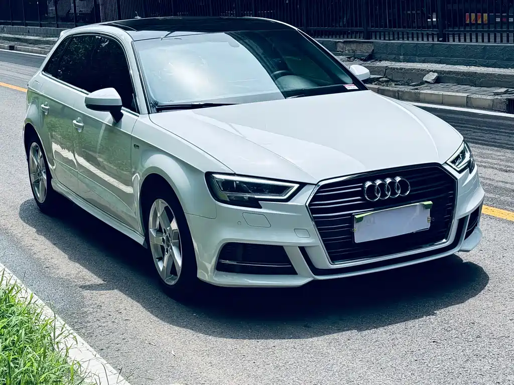 Audi A3 2019 — фото 3