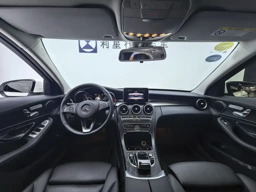 Mercedes-Benz C-Class 2018 — фото 12