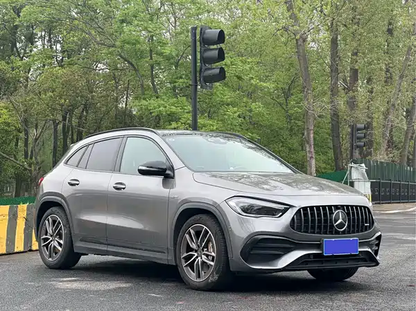 Mercedes-Benz GLA AMG 2022