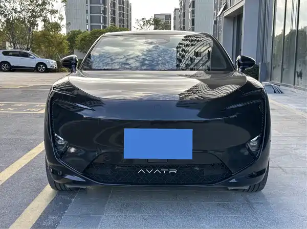 Avatr 11 2025