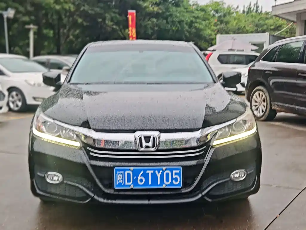 Honda Accord 2018 — фото 3