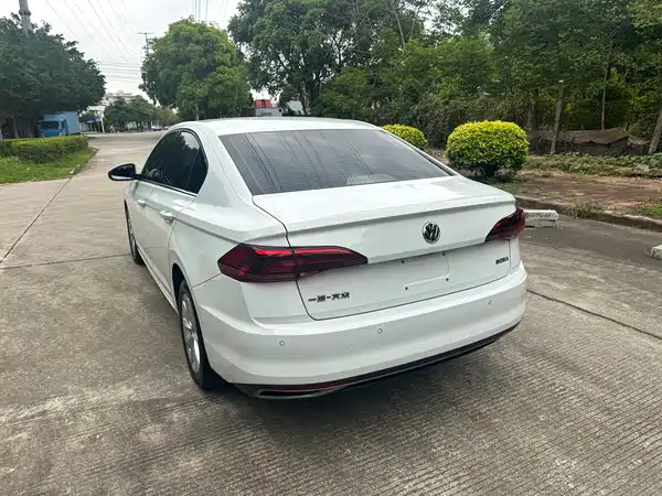 Volkswagen Bora 2021