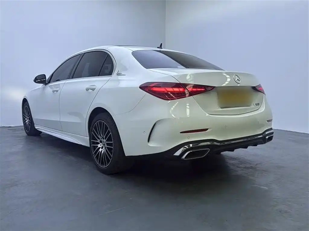 Mercedes-Benz C-Class 2023 — фото 11