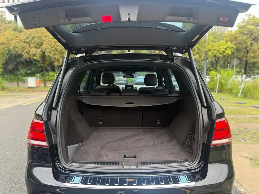 Mercedes-Benz GLE 2016 — фото 20