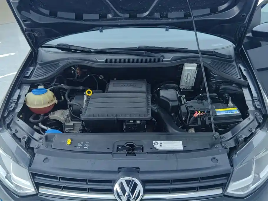 Volkswagen Polo 2016 — фото 10