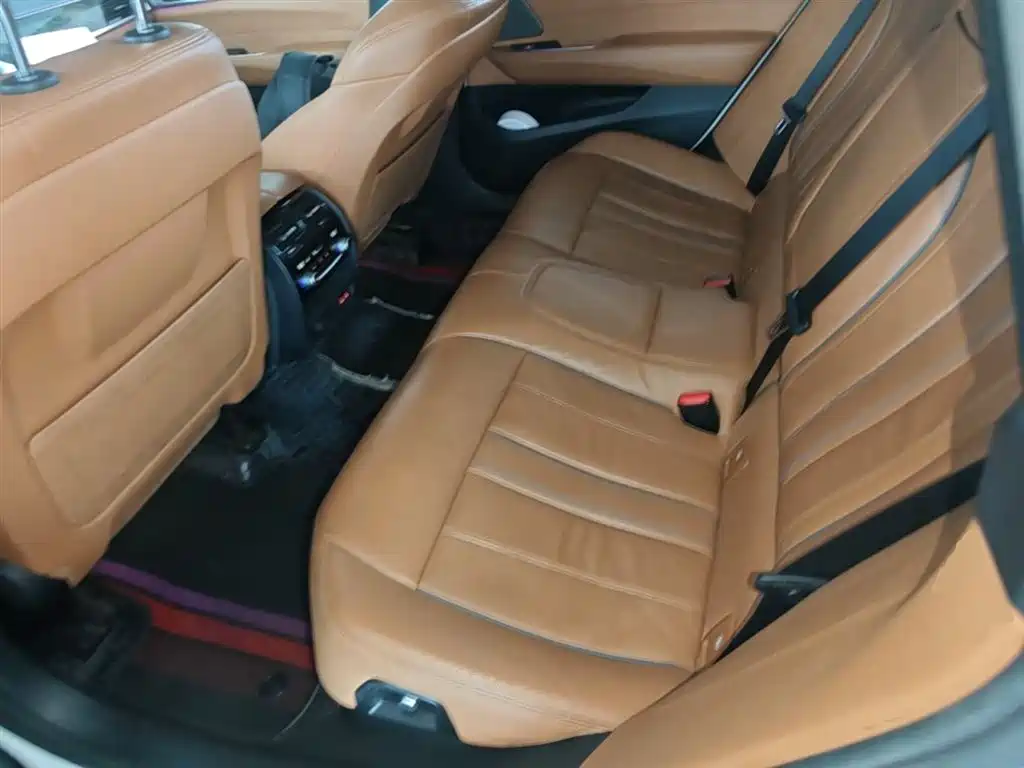 BMW 6 Series GT 2020 — фото 17