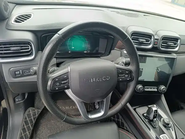 Lynk & Co 03 2018