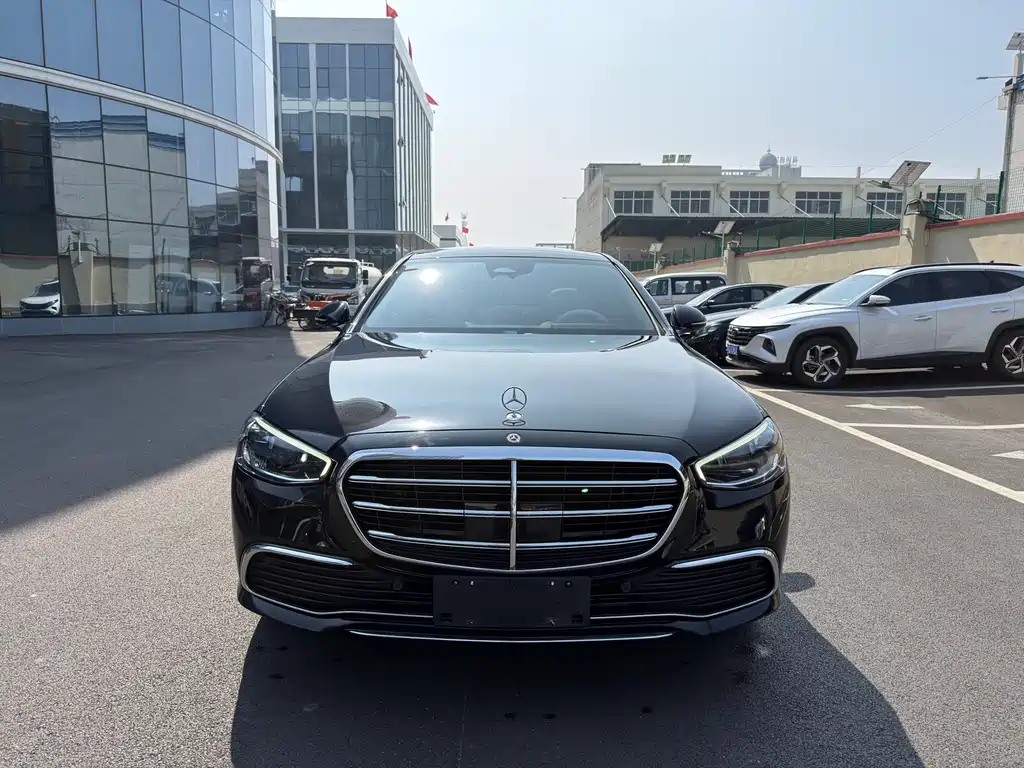 Mercedes-Benz S-Class 2022 — фото 1