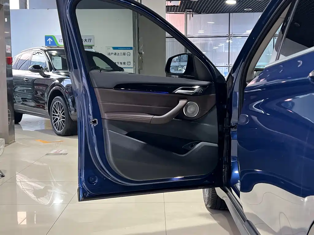 BMW X1 2021 — фото 11