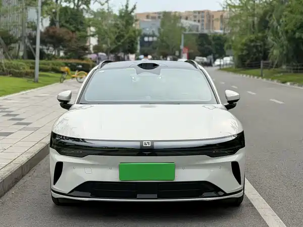Zeekr 007GT 2025