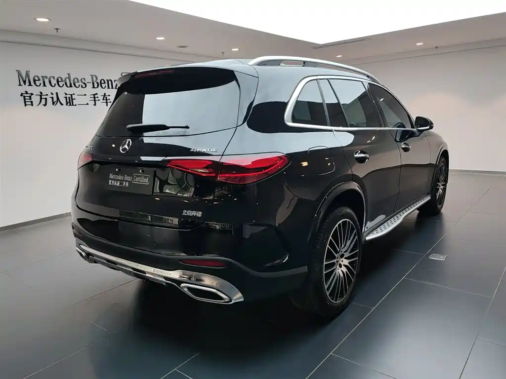 Mercedes-Benz GLC 2025
