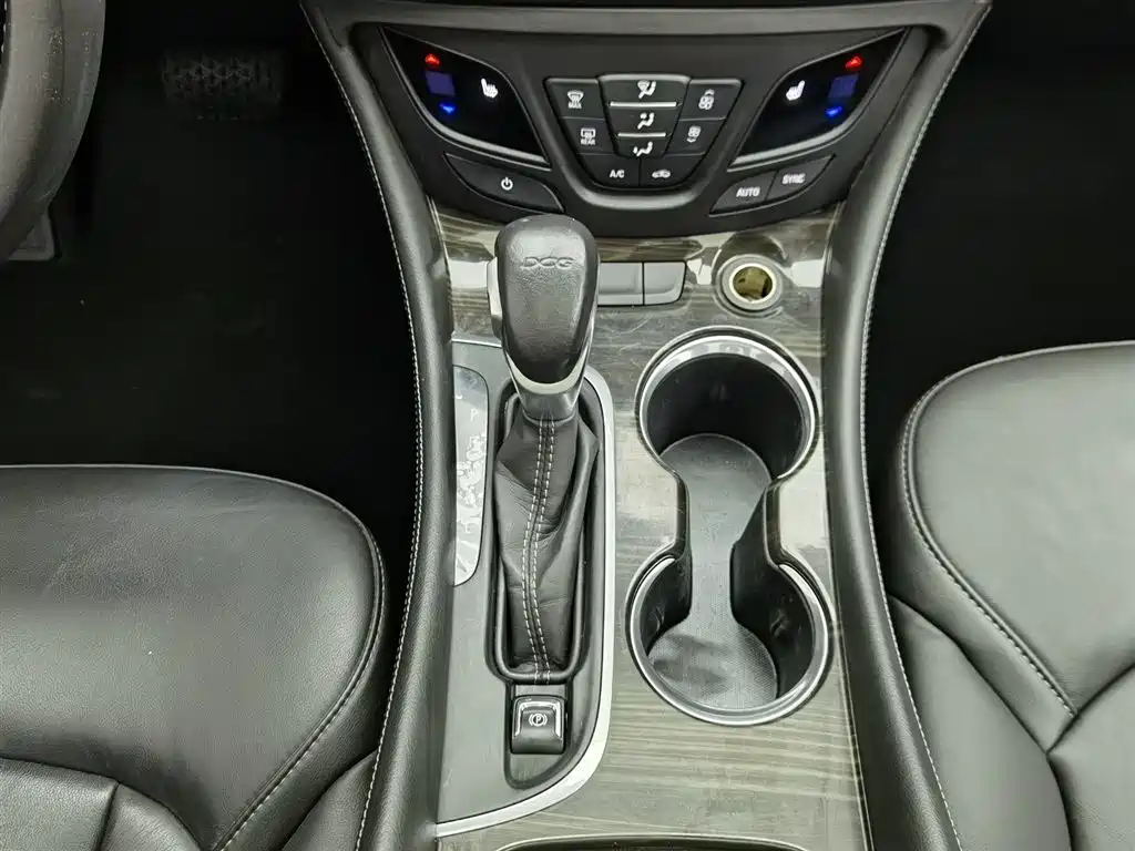 Buick Envision Plus 2020 — фото 13