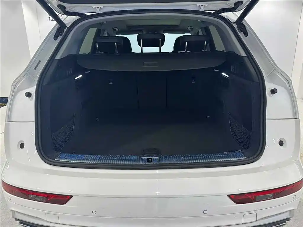 Audi Q5L 2022 — фото 6