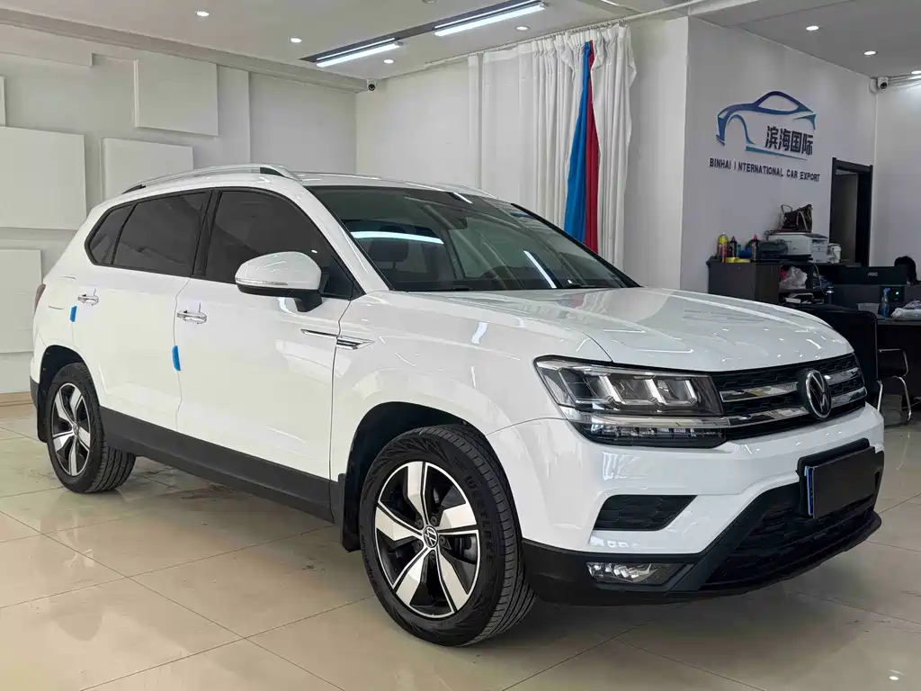 Volkswagen Tharu 2021