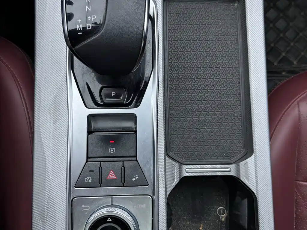 Jetour X70 PLUS 2023 — фото 14