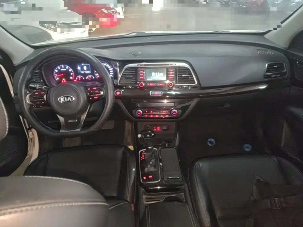 Kia K4 2015 — фото 13