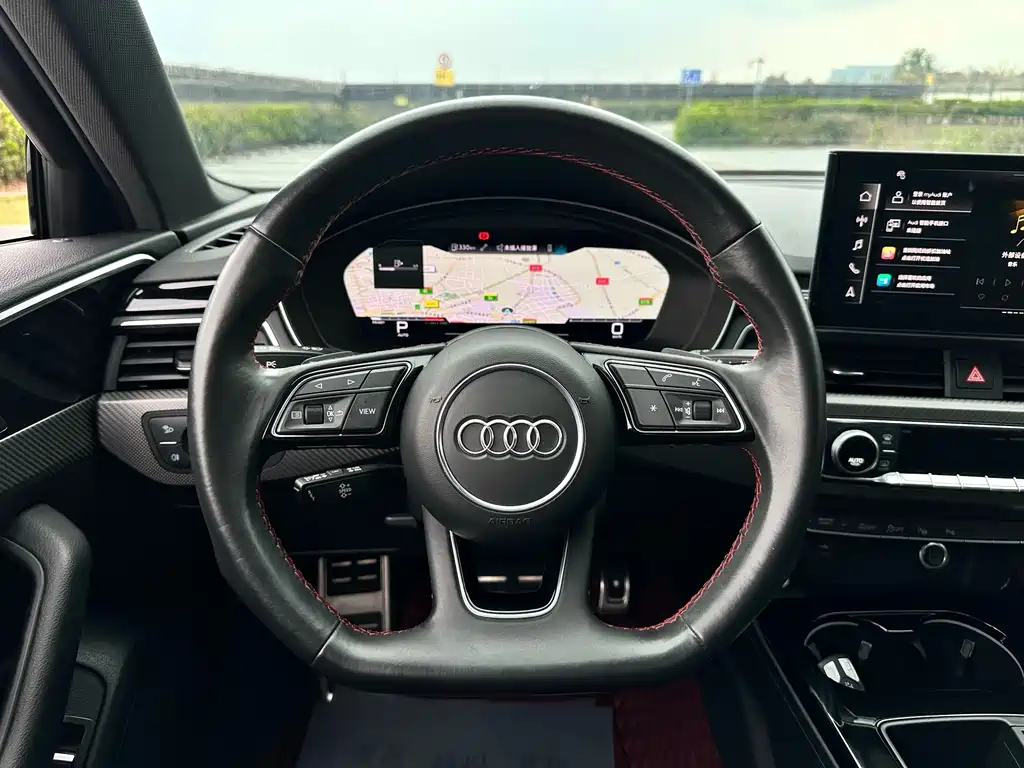 Audi A4L 2022 — фото 18